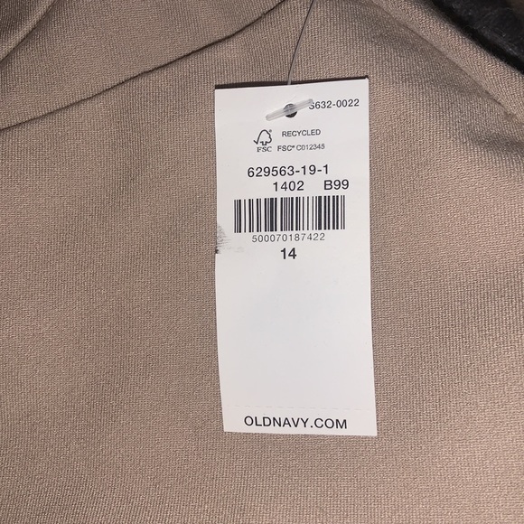 Old Navy Full-Length Pixie Pants - Picture 5 of 5